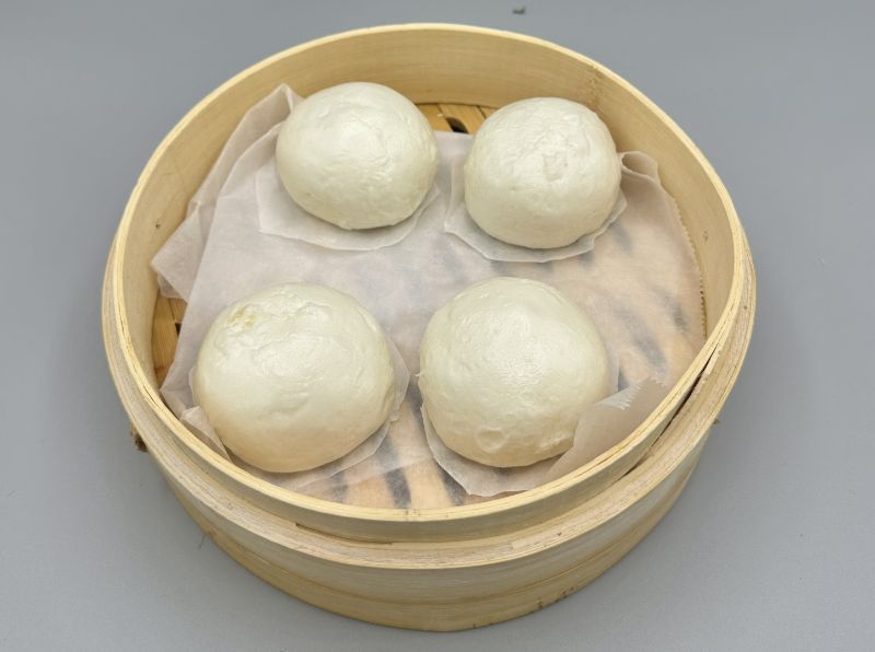 ca35.  salted egg yolk bao 流沙包  (4pc)